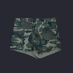 Meshki Camouflage Women's Shorts